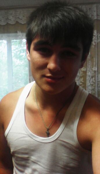  ,   Alex Foster, 28 ,   