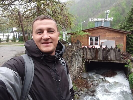  ,   Alexei, 40 ,   ,   
