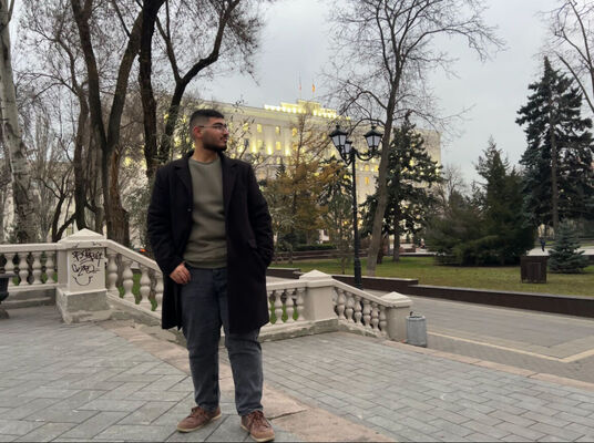  --,   Ali, 25 ,   ,   