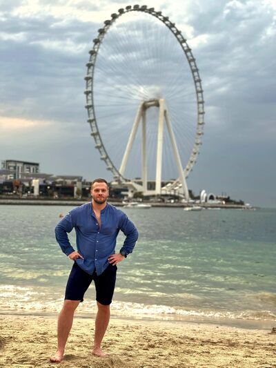  ,   Sasha, 30 ,   ,   