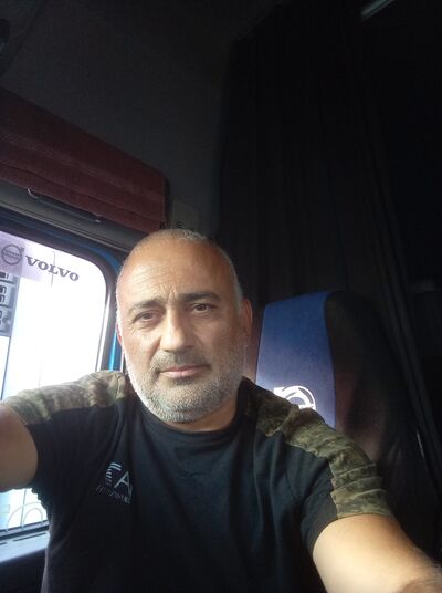  ,   Hovo, 45 ,     