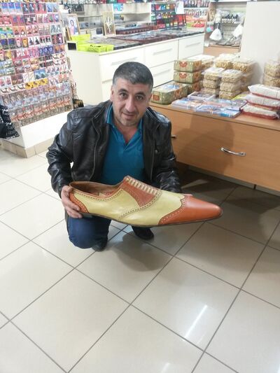  ,   Artur, 47 ,   ,   , c 