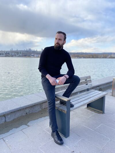  ,   Serkan, 32 ,   ,   