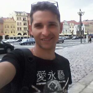  -,   Tamik, 32 ,   ,   , c 