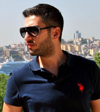  ,   Armen, 37 ,   ,   
