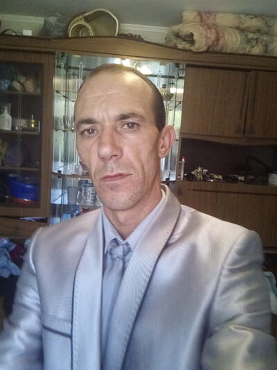  ,   Victor, 44 ,   ,   