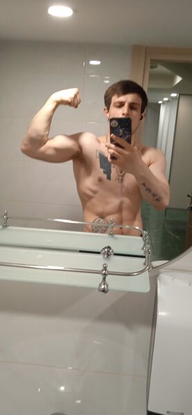  ,   Tomas, 29 ,   ,   