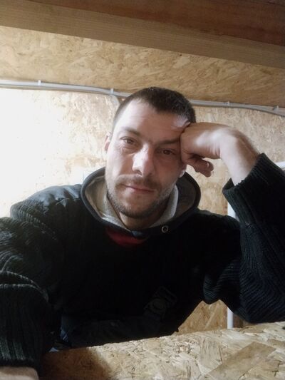  ,   Mikhail, 38 ,   ,   
