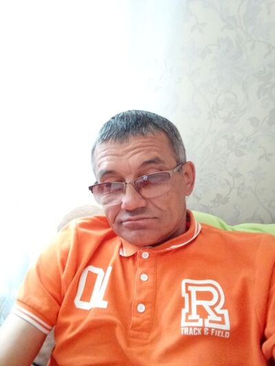  ,   Albert, 52 ,   ,   