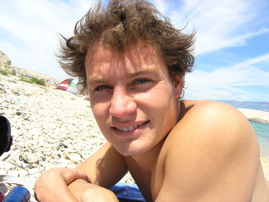  ,   Vlad, 41 ,   ,   , c 