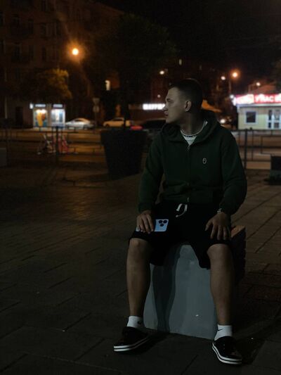  ,   Nikita, 21 ,   ,   