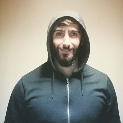  ,   Irakli, 32 ,   ,   , c 