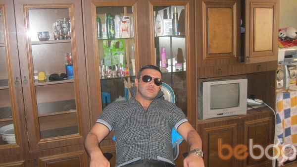  3412290  BLACK BOY, 40 ,    