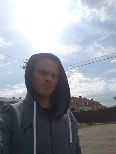  ,   Maxim, 32 ,     , c 
