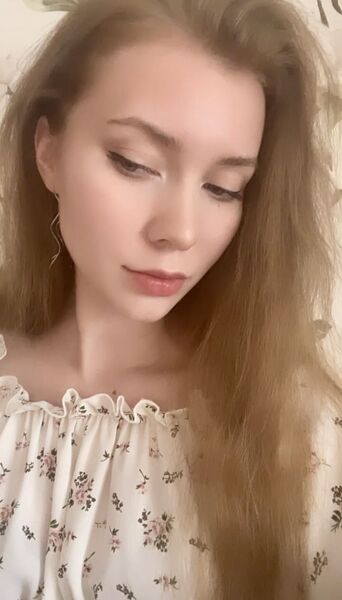  ,   Liza, 24 ,  
