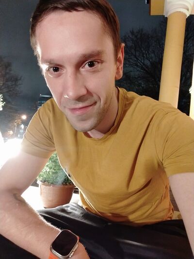  ,   Sima Maks, 32 ,     , c , 