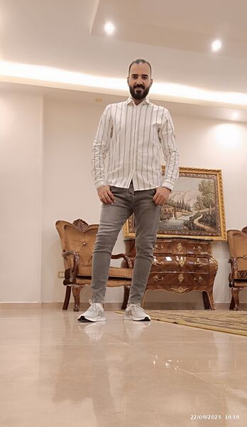  ,   Ayman, 40 ,   ,   , c 