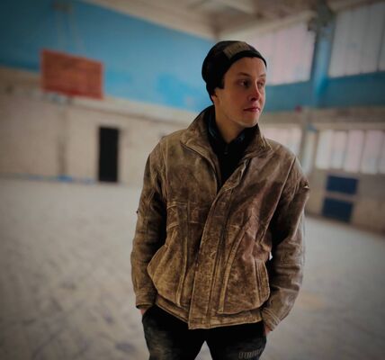  --,   Nik, 27 ,   ,   