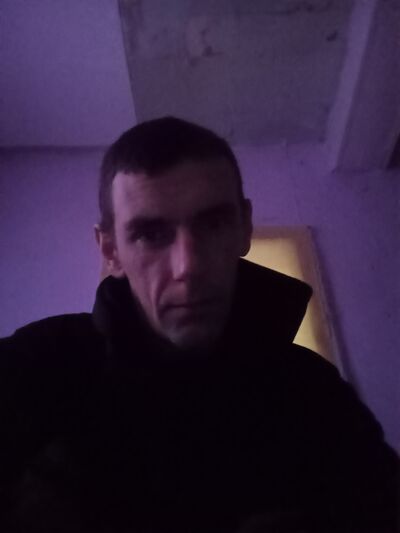  ,   Sergei, 33 ,   ,   
