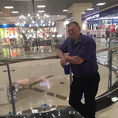  ,   Aleks, 52 ,   ,   