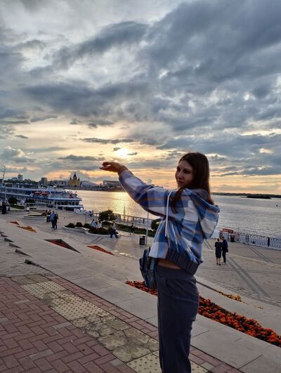  ,   Lena, 41 ,   ,   