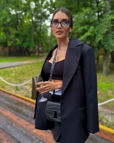  ,   Viktoriya, 30 ,  