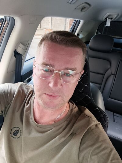  ,   Sergei, 42 ,   ,   , 