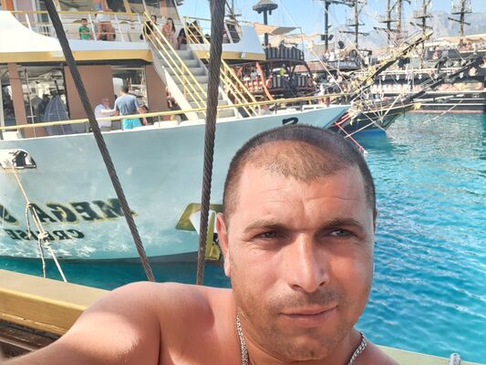  ,   Saimon, 38 ,   ,   