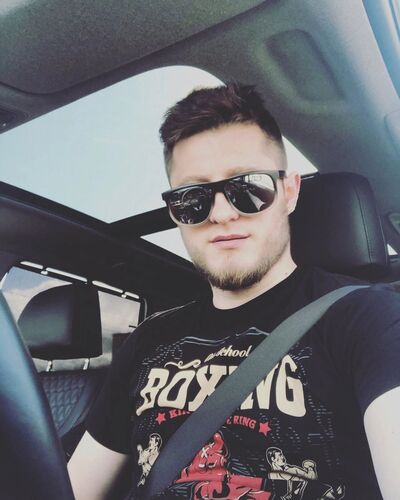  ,   Maksim, 28 ,  