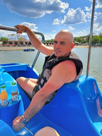  ,   Ivan, 43 ,   ,   
