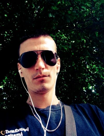  ,   Meloman, 33 ,   ,   