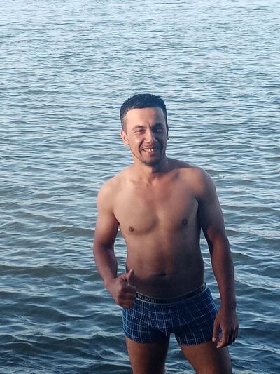  ,   Zokirjon, 32 ,   ,   , c 