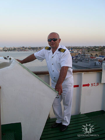  22498680  EDUARD, 52 ,    