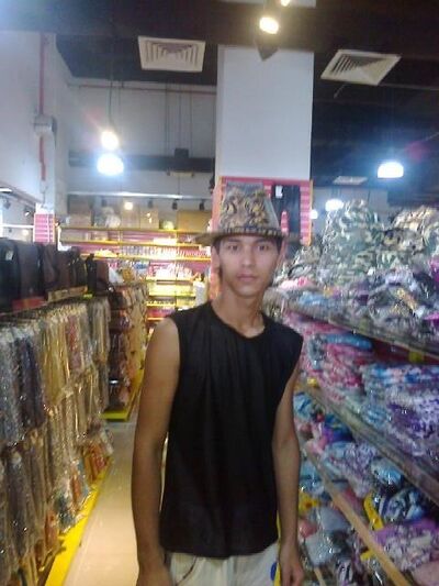  ,   JONI, 32 ,     , c 