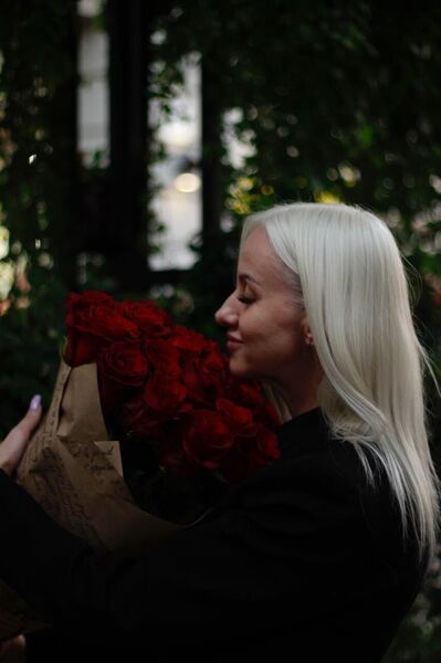  ,   Viki, 38 ,   ,   , c 