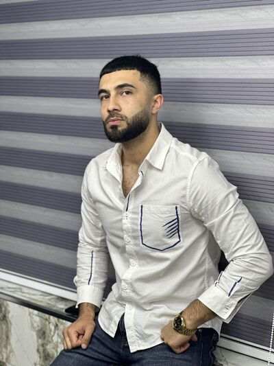  ,   Raul, 25 ,   ,   