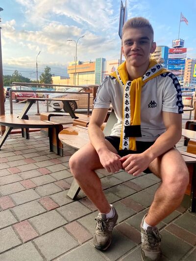  ,   Sasha, 21 ,   ,   