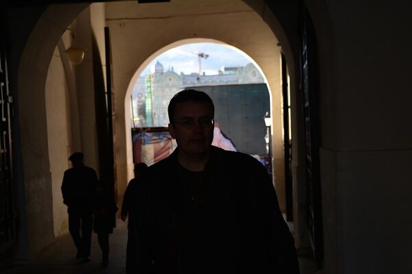  ,   Oleg, 49 ,     , c 