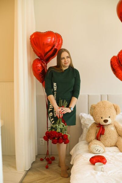  ,   Uylia, 35 ,   ,   