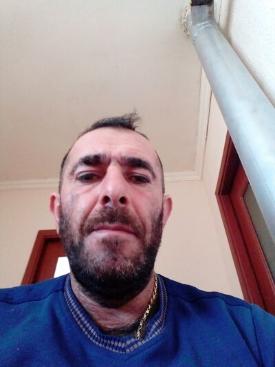  ,   Armen, 40 ,   ,   