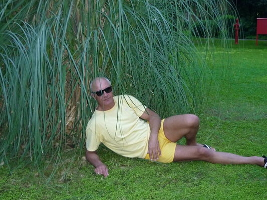  ,   Igor, 62 ,     , c 