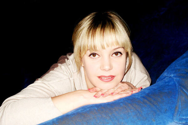  ,   Marina, 37 ,   ,   , c 