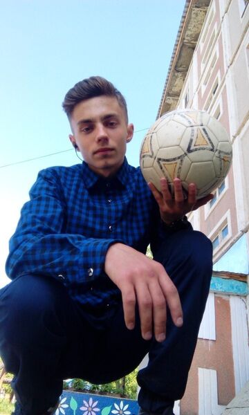  ,   Sergej, 26 ,   