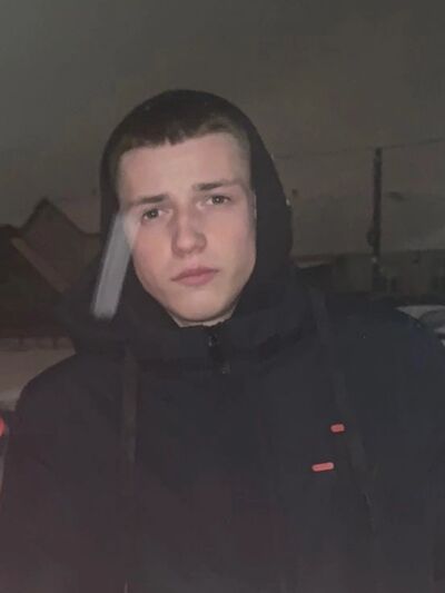  ,   Artem, 21 ,   ,   