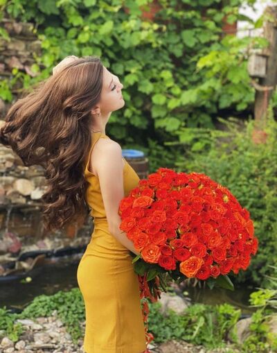  ,   Marinka, 25 ,   ,   