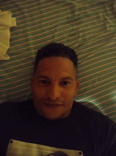  ,   Larov, 47 ,   ,   