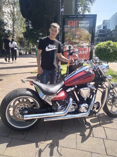  ,   Ivan, 42 ,   c 