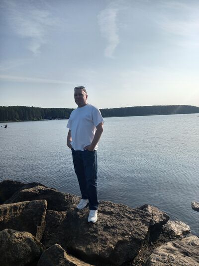  ,   NIKI, 42 ,     , c 