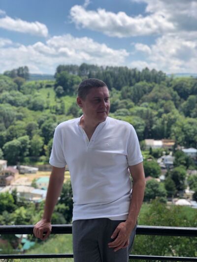  ,   Igor, 39 ,   ,   