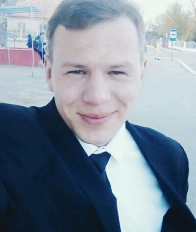  ,   Hoker, 28 ,   